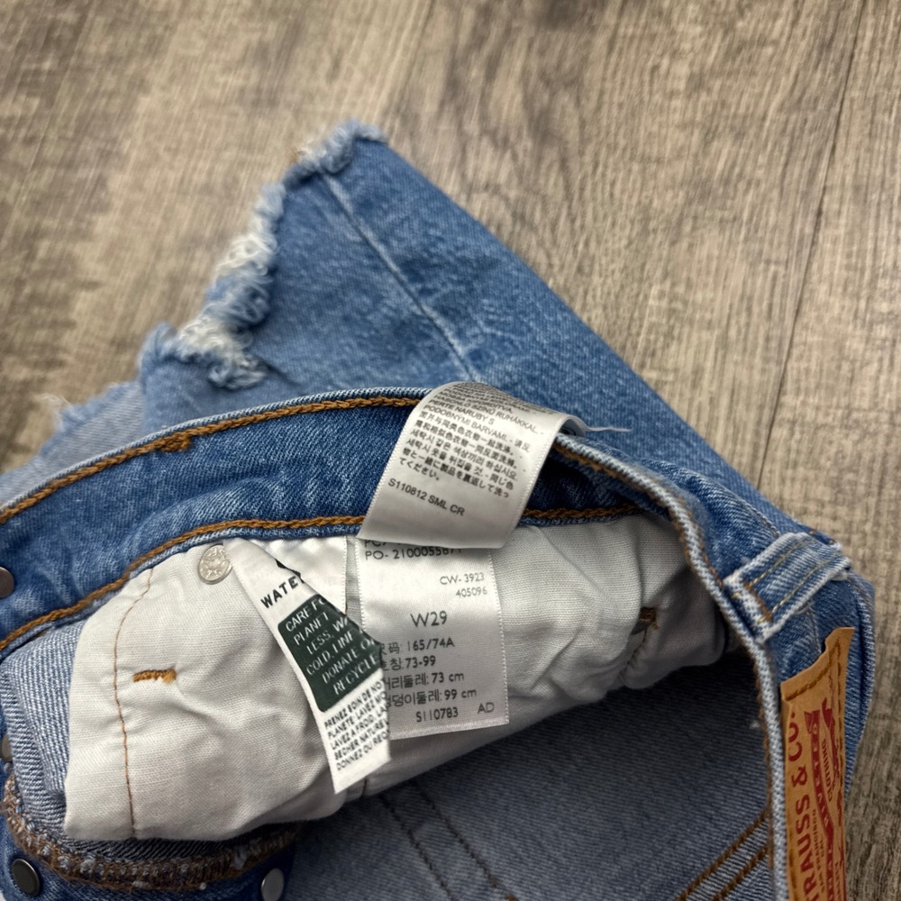 Levi's 501 Button Fly Cut Off Denim Shorts - Picture 5 of 5